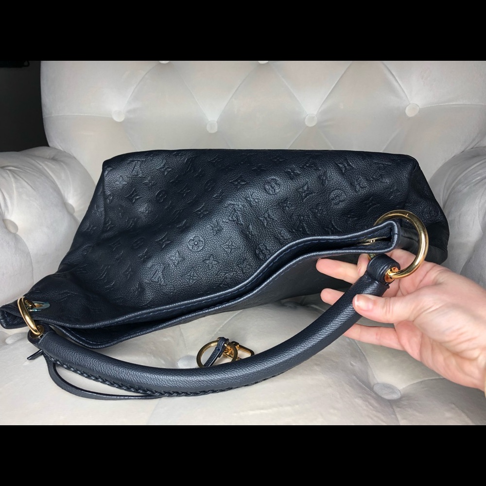 ♥️SOLD♥️ Louis Vuitton Artsy MM Infini Black - Picture 4 of 8